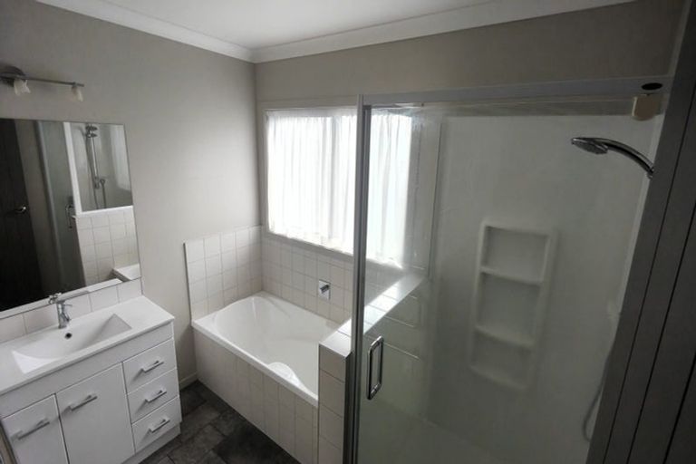 Photo of property in 53 Lynley Park Drive, Omokoroa, 3114