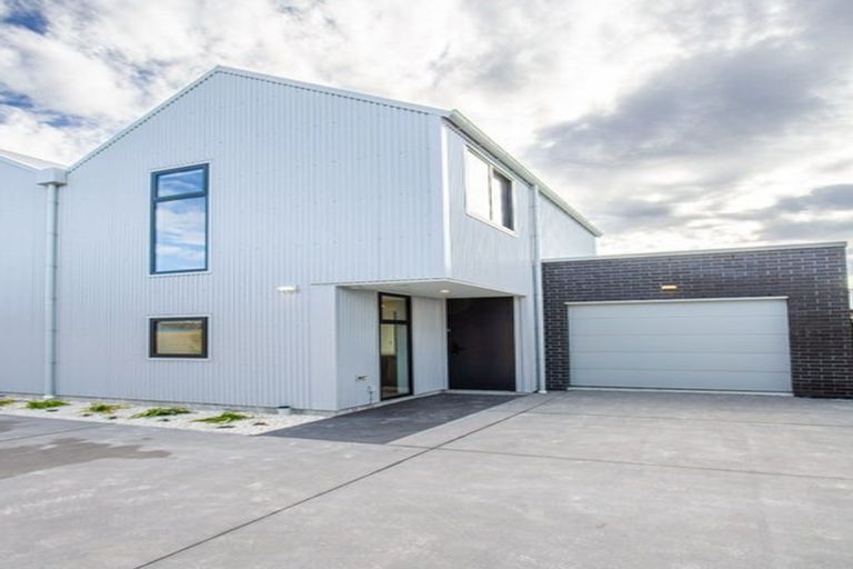 Photo of property in 4/15 Cargill Place, Richmond, Christchurch, 8013