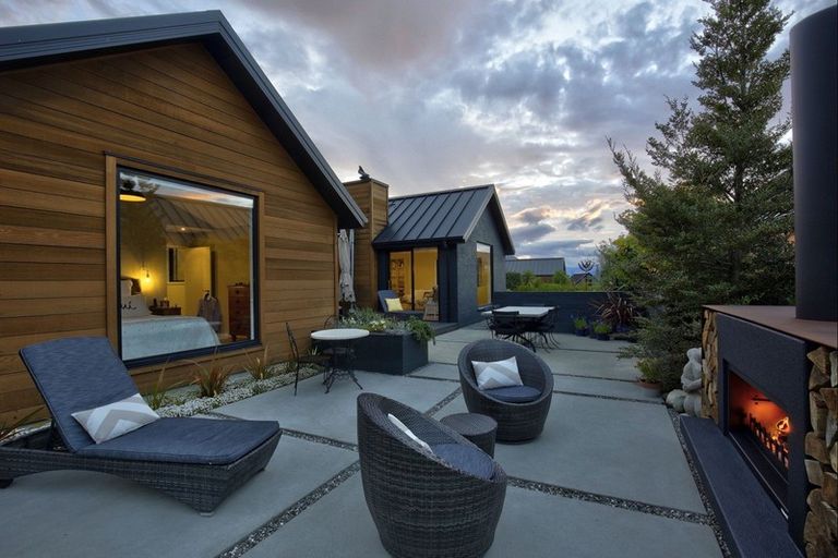 Photo of property in 5 Bretby Court, Jacks Point, Queenstown, 9371