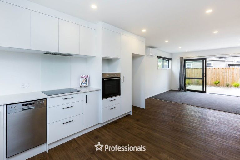 Photo of property in 3/104 Martin Street, Wallaceville, Upper Hutt, 5018