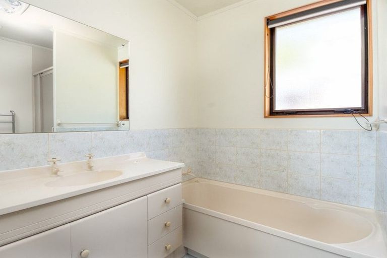 Photo of property in 14 Finlay Grove, Waikawa, Picton, 7220