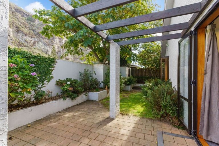 Photo of property in 2/2 Colenso Street, Sumner, Christchurch, 8081