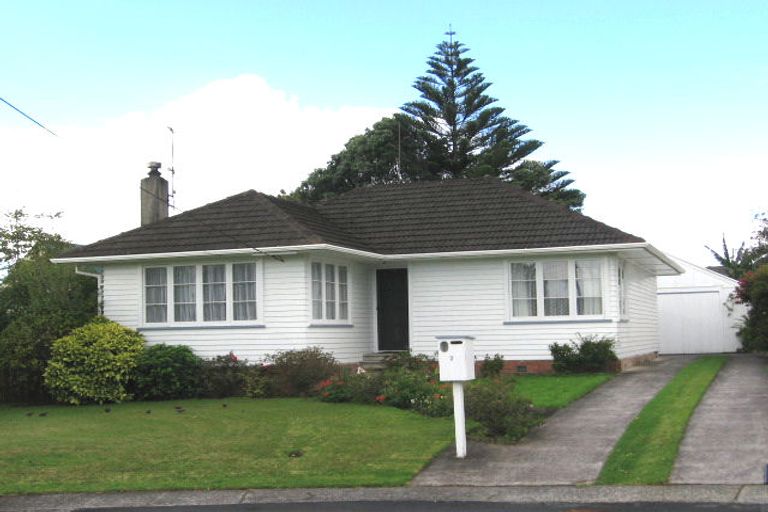 Photo of property in 7 Norma Avenue, Te Atatu South, Auckland, 0610