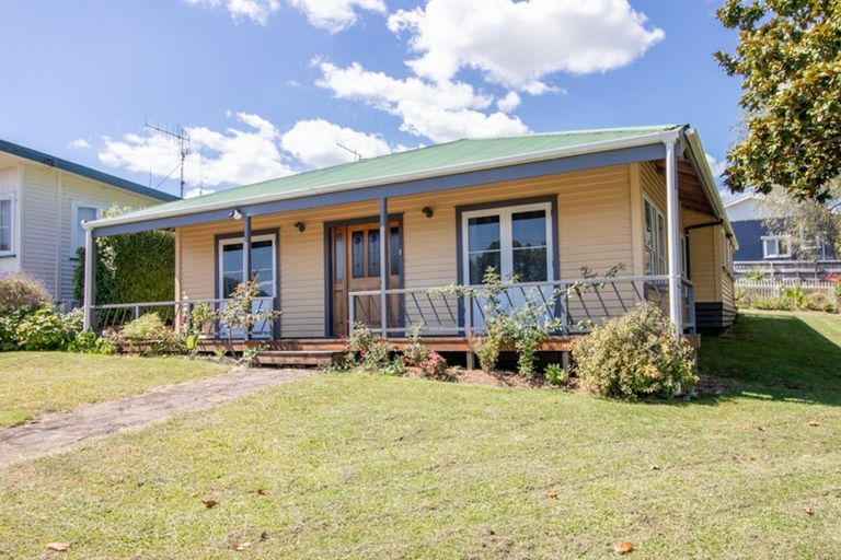 Photo of property in 24 Willoughby Street, Paeroa, 3600