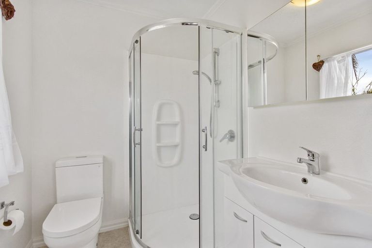 Photo of property in 19 Ronald Avenue, Glenbrook, Waiuku, 2681