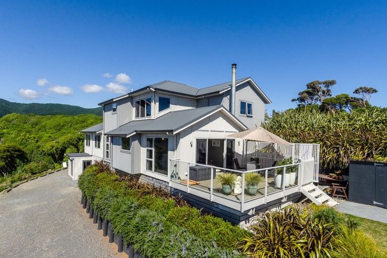 Photo of property in 79 Panorama Drive, Paraparaumu, 5032