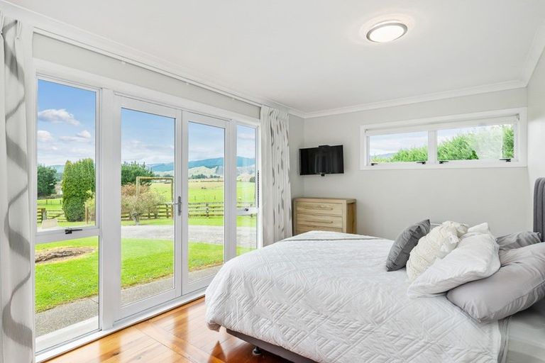 Photo of property in 55 Takapu Road, Manakau, Levin, 5573
