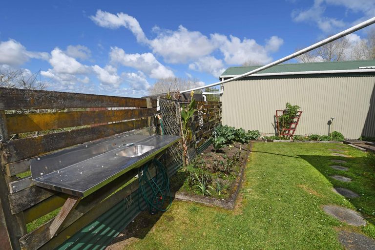 Photo of property in 77 Kaira Road, Kaiwaka, 0573