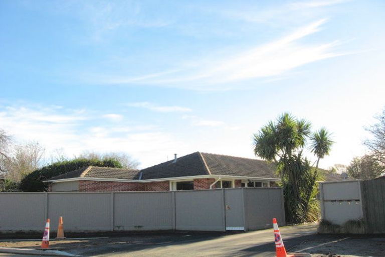 Photo of property in 1/35 Derby Street, St Albans, Christchurch, 8014