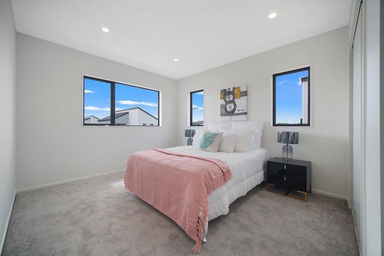 Photo of property in 32 Kairakau Street, Papakura, 2110