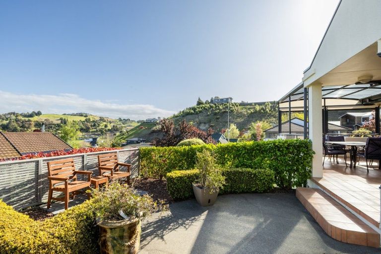 Photo of property in 11a Cumberland Rise, Taradale, Napier, 4112