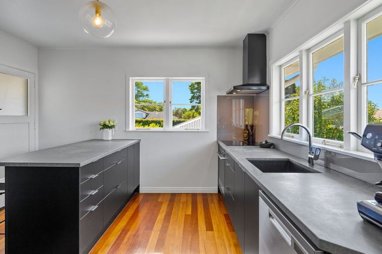 Photo of property in 64 Tirimoana Road, Te Atatu South, Auckland, 0602