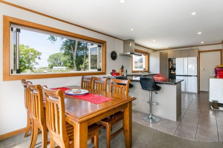 Photo of property in 2195 Waimarama Road, Waimarama, Havelock North, 4294