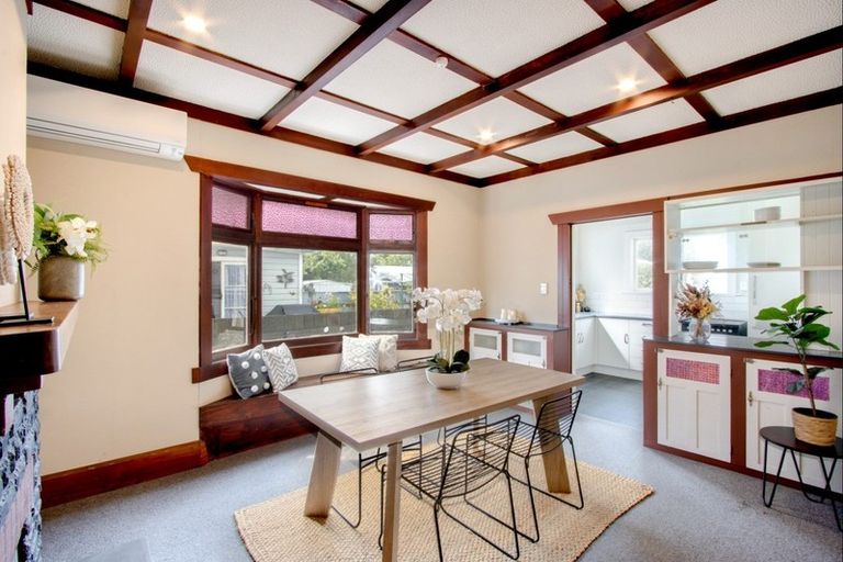 Photo of property in 122 Wellesley Road, Napier South, Napier, 4110