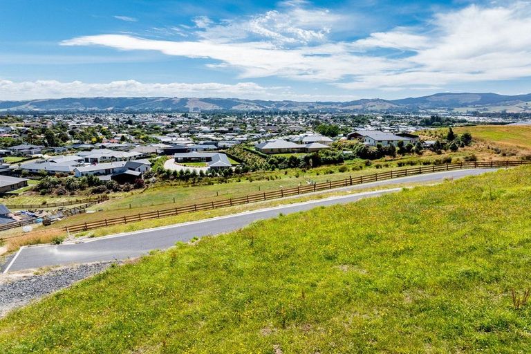 Photo of property in 10 Carnea Heights, Mosgiel, 9024