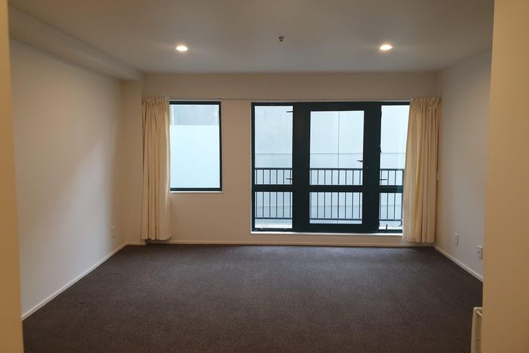 Photo of property in Courtenay Apartments, 412/120 Courtenay Place, Te Aro, Wellington, 6011