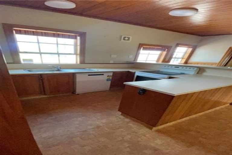 Photo of property in 33 Milne Road, Mangakakahi, Rotorua, 3015