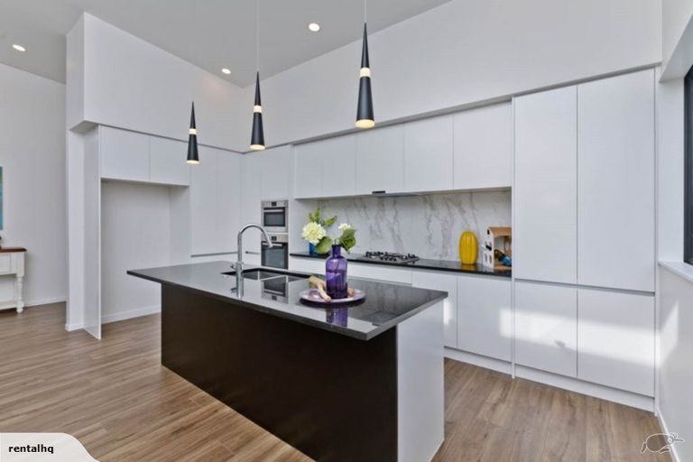 Photo of property in 39 Ascension Crescent, Orewa, 0931