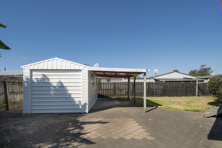 Photo of property in 228 Gravatt Road, Papamoa Beach, Papamoa, 3118