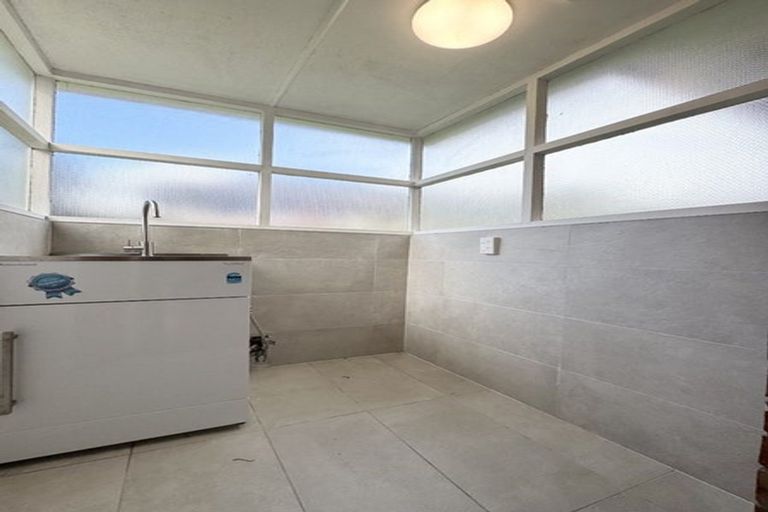 Photo of property in 1/45a Northboro Road, Belmont, Auckland, 0622