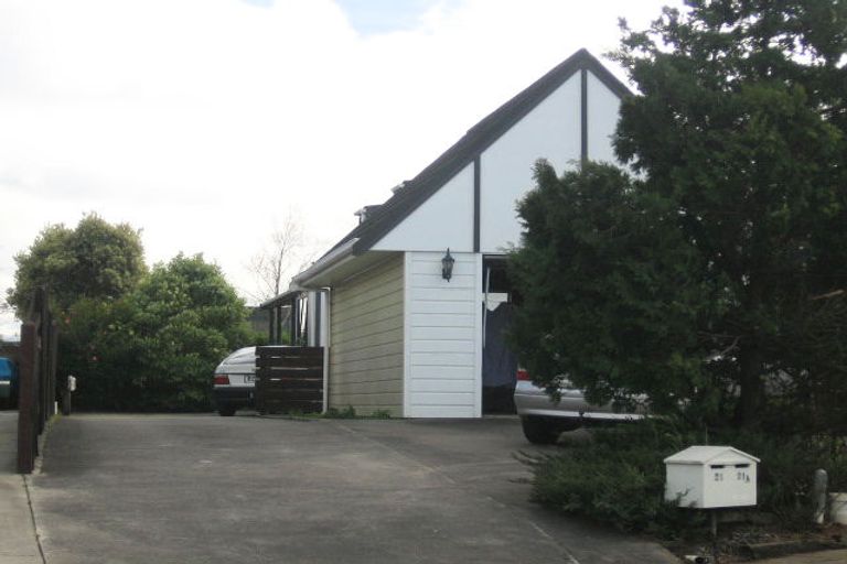 Photo of property in 21 Woodfield Avenue, Roslyn, Palmerston North, 4414