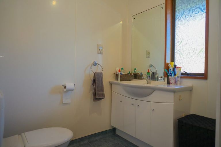 Photo of property in 22 Stanton Crescent, Karoro, Greymouth, 7805