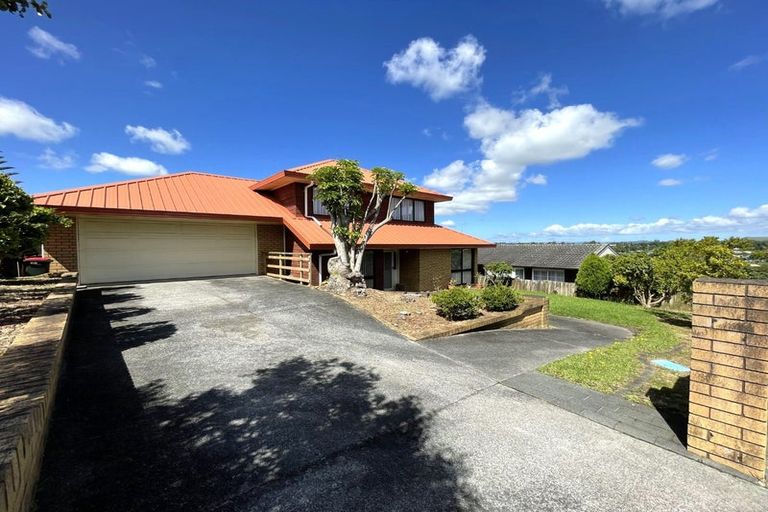 Photo of property in 86 Dalwhinnie Parade, Highland Park, Auckland, 2010