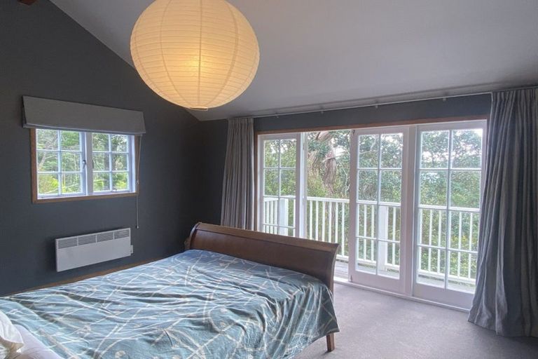 Photo of property in 105 Takahe Road, Titirangi, Auckland, 0604