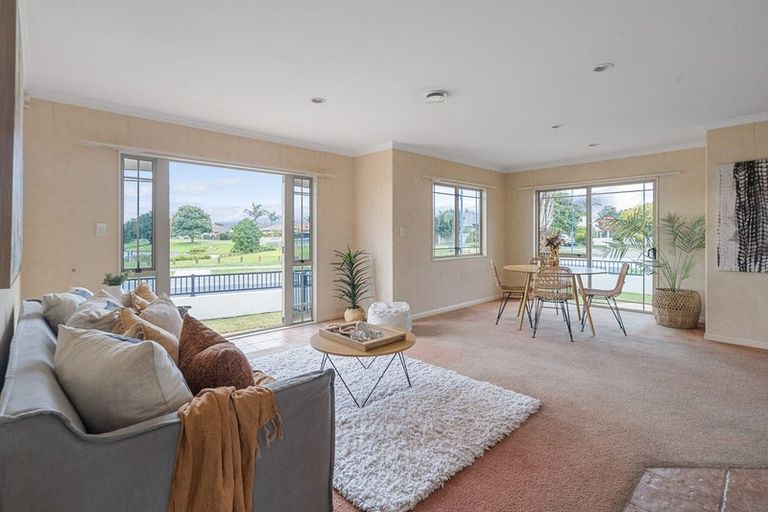 Photo of property in 50 Gravatt Road, Papamoa Beach, Papamoa, 3118