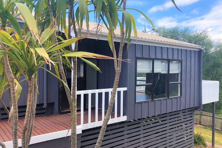 Photo of property in 6/96a Verbena Road, Birkdale, Auckland, 0626