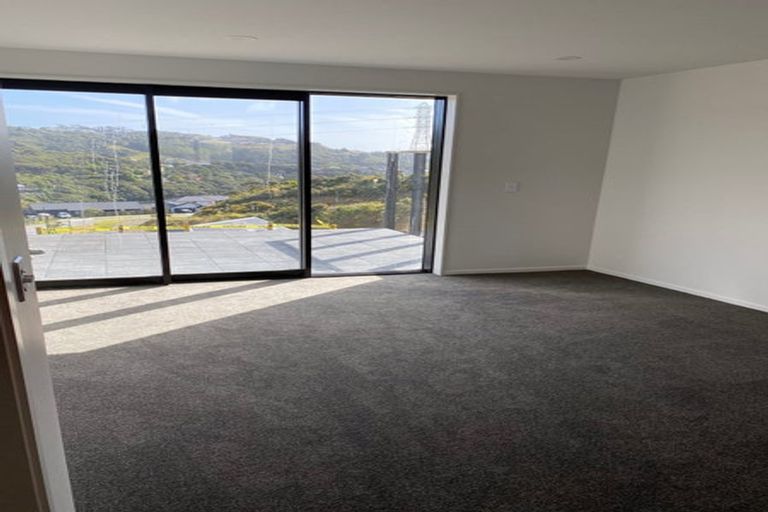 Photo of property in 12 Bee Lane, Whitby, Porirua, 5024