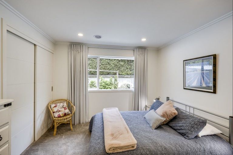 Photo of property in 62 Whakatomo Place, Havelock North, 4130