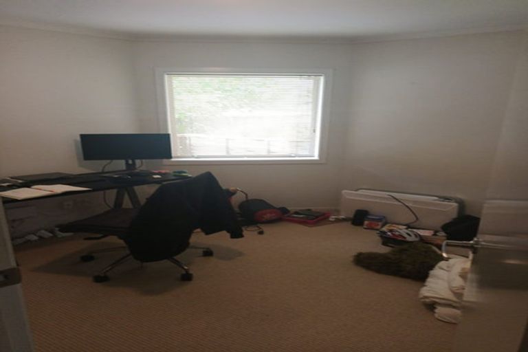 Photo of property in 2/64 Kawaha Point Road, Kawaha Point, Rotorua, 3010