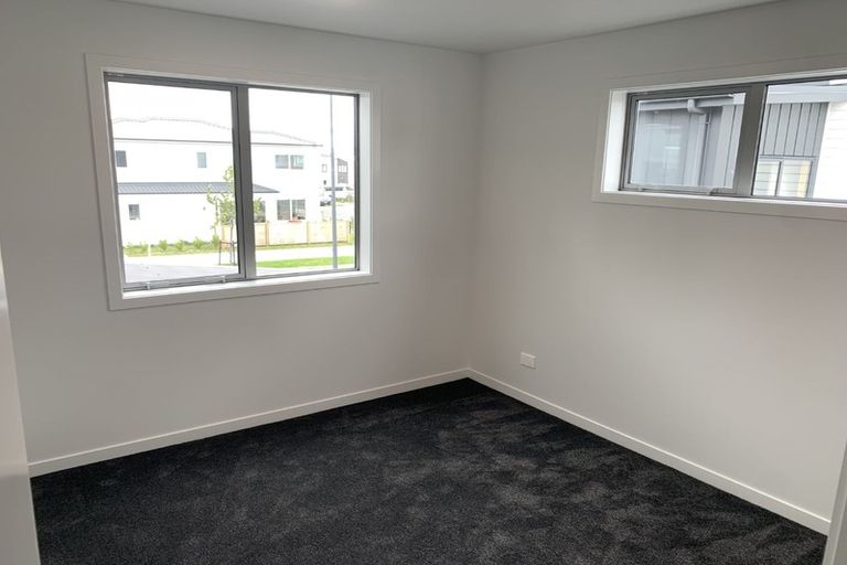 Photo of property in 21 Kabardin Street, Karaka, Papakura, 2113