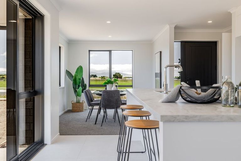 Photo of property in 26 Springwater Drive, Maewa, 4702