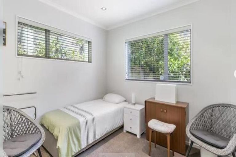 Photo of property in 11 Fendalton Place, Hatfields Beach, Orewa, 0931