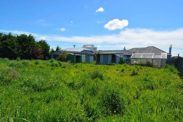 Photo of property in 258 Marine Parade, Bluff, 9814