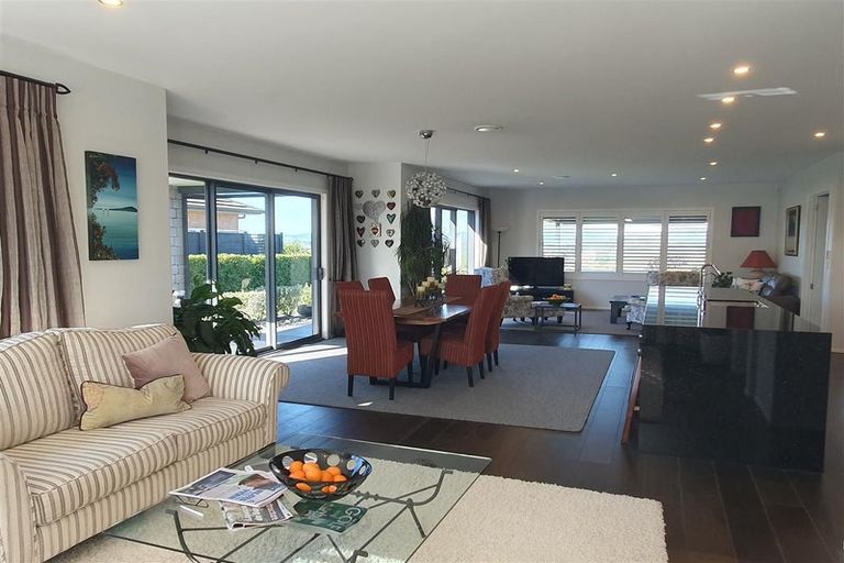 Photo of property in 36 Holyoake Terrace, Omokoroa, 3114