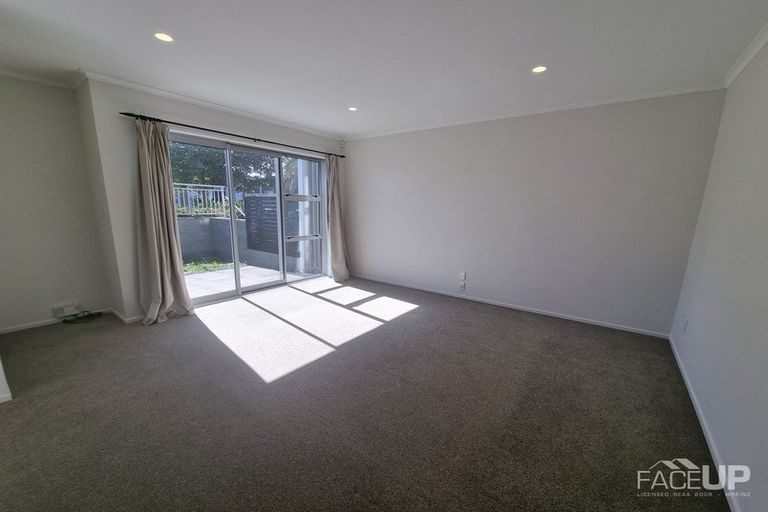 Photo of property in 49 Buckley Avenue, Hobsonville, Auckland, 0616