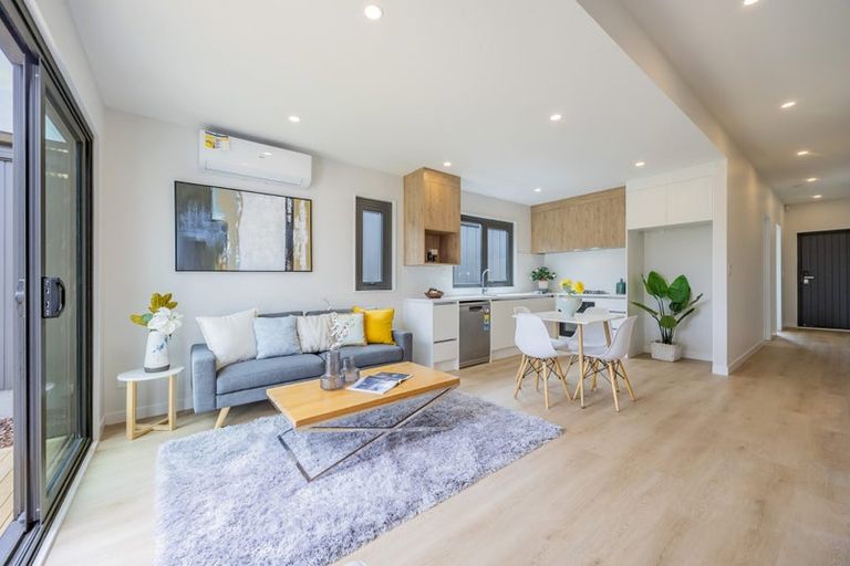 Photo of property in 3 Taukahiwi Road, Pukekohe, 2120