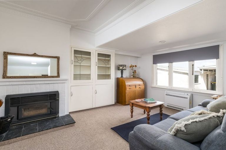 Photo of property in 37 Harris Street, Waimate, 7924