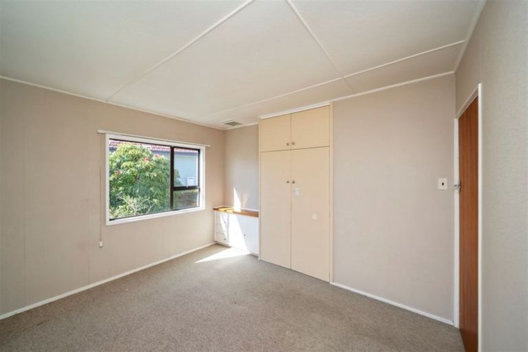 Photo of property in 12 Caplen Street, Hawera, 4610