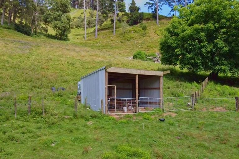 Photo of property in 822 Motukawa Road, Tarata, Inglewood, 4387