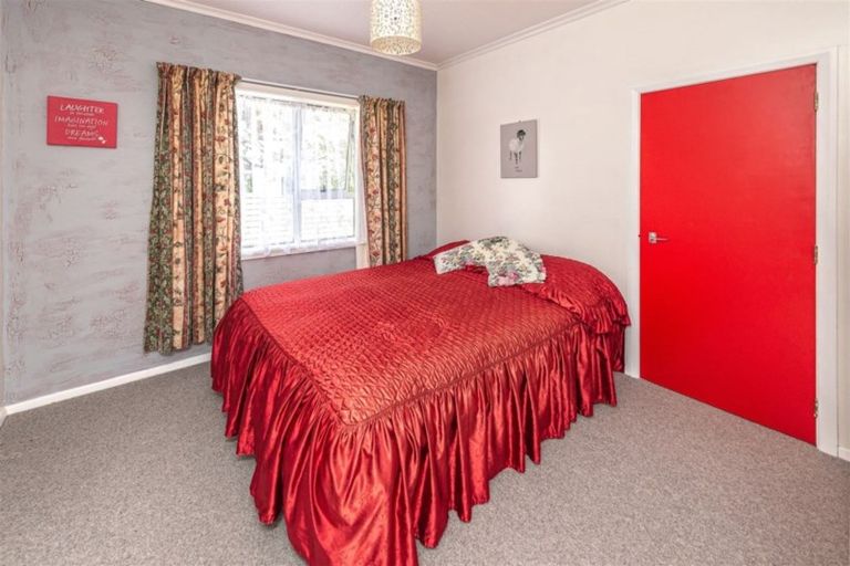 Photo of property in 11 Moore Avenue, Tawhero, Whanganui, 4501