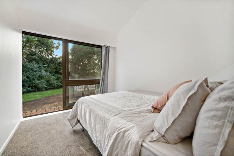 Photo of property in 24 Tawa Road, Onehunga, Auckland, 1061