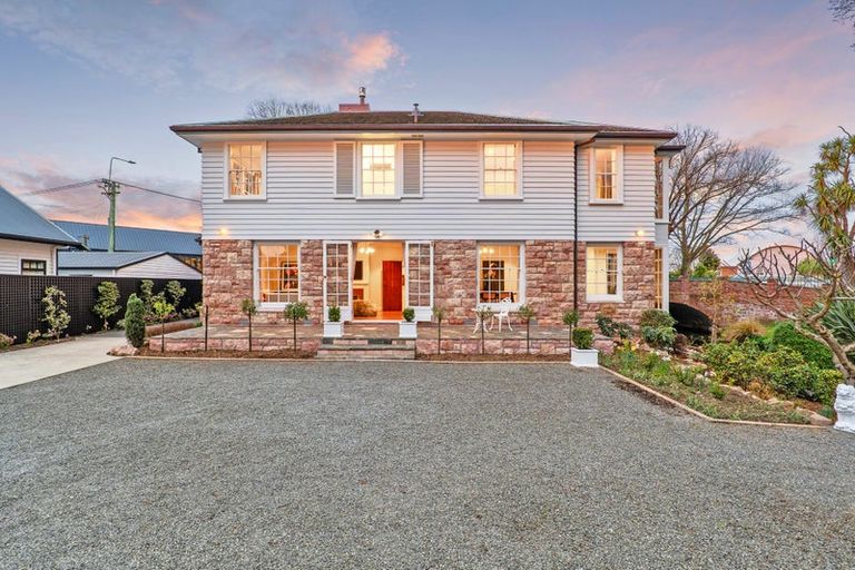 Photo of property in 34 Kahu Road, Fendalton, Christchurch, 8041