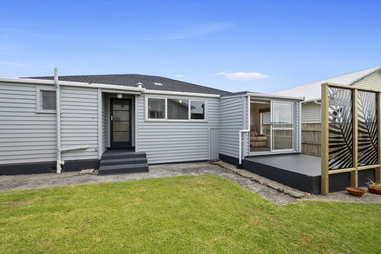 Photo of property in 11 French Street, Moturoa, New Plymouth, 4310
