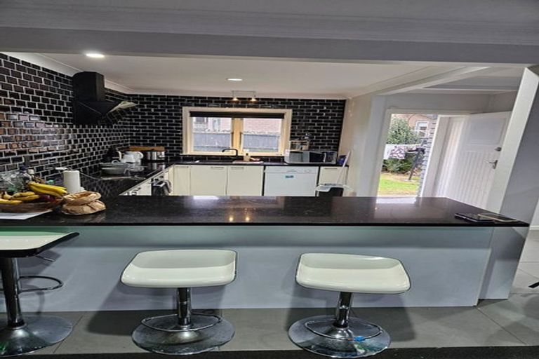 Photo of property in 36 Puriri Road, Manurewa, Auckland, 2102