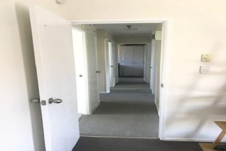 Photo of property in 2/22 Cosgrave Road, Papakura, 2110