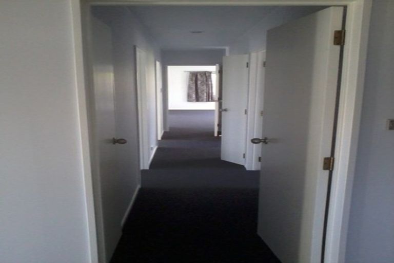 Photo of property in 12 O'sullivan Place, Waiuku, 2123